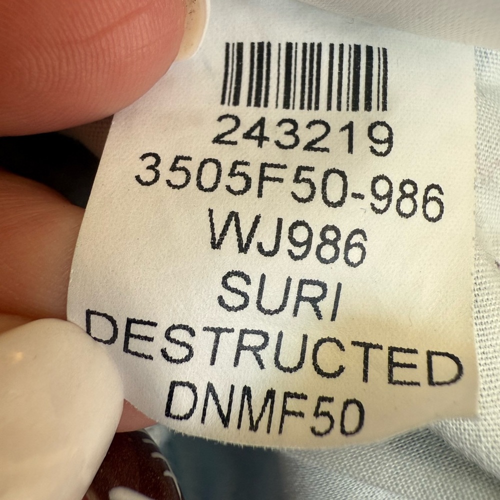 PAIGE Brigitte Light Blue Jeans size 27 WJ986 Suri Destructed boyfriend - Picture 9 of 9
